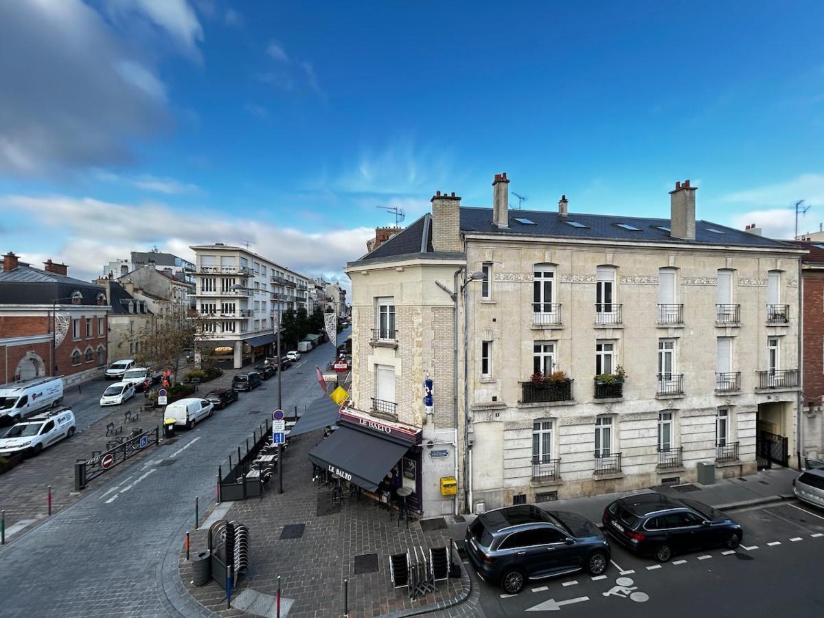 Bulle En Champagne T3 Hyper Centre Avec Balcon Appartement *